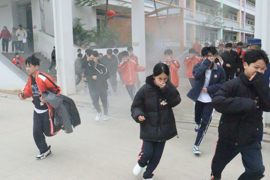 寧明：護航開學第一課 消防宣傳進校園